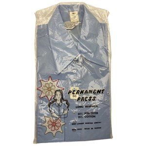 NOS Woman’s Blue Permanent Press Shirt Size 38 Long Sleeve Button Up Vintage